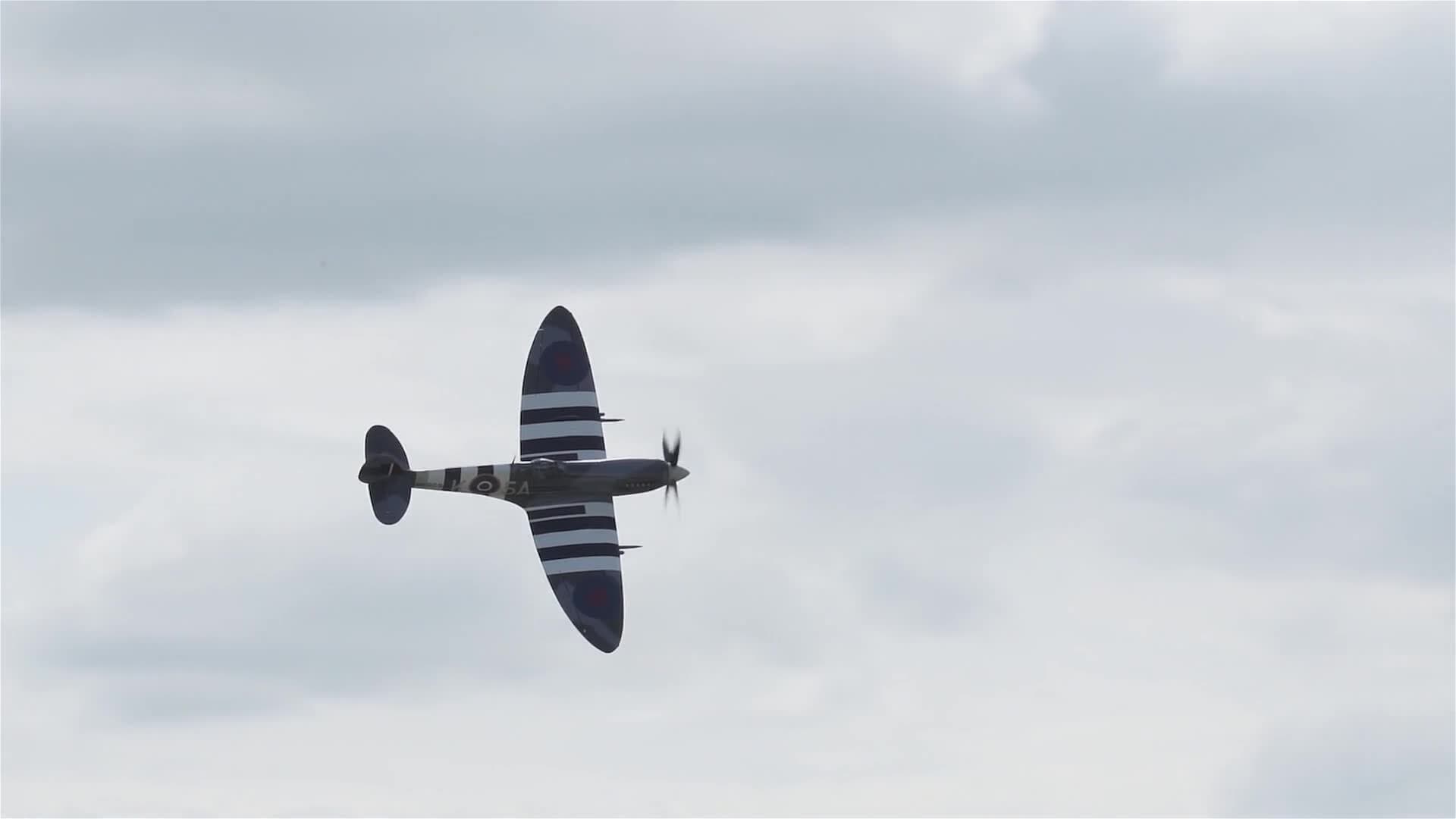 I WONDER - What Inspired Roald Dahl's Book Gremlins?