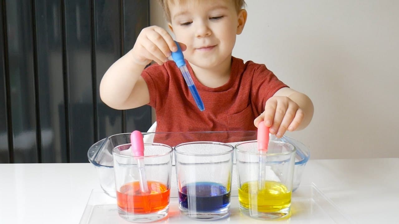 Simple Mixing Colours Activity For Kids
