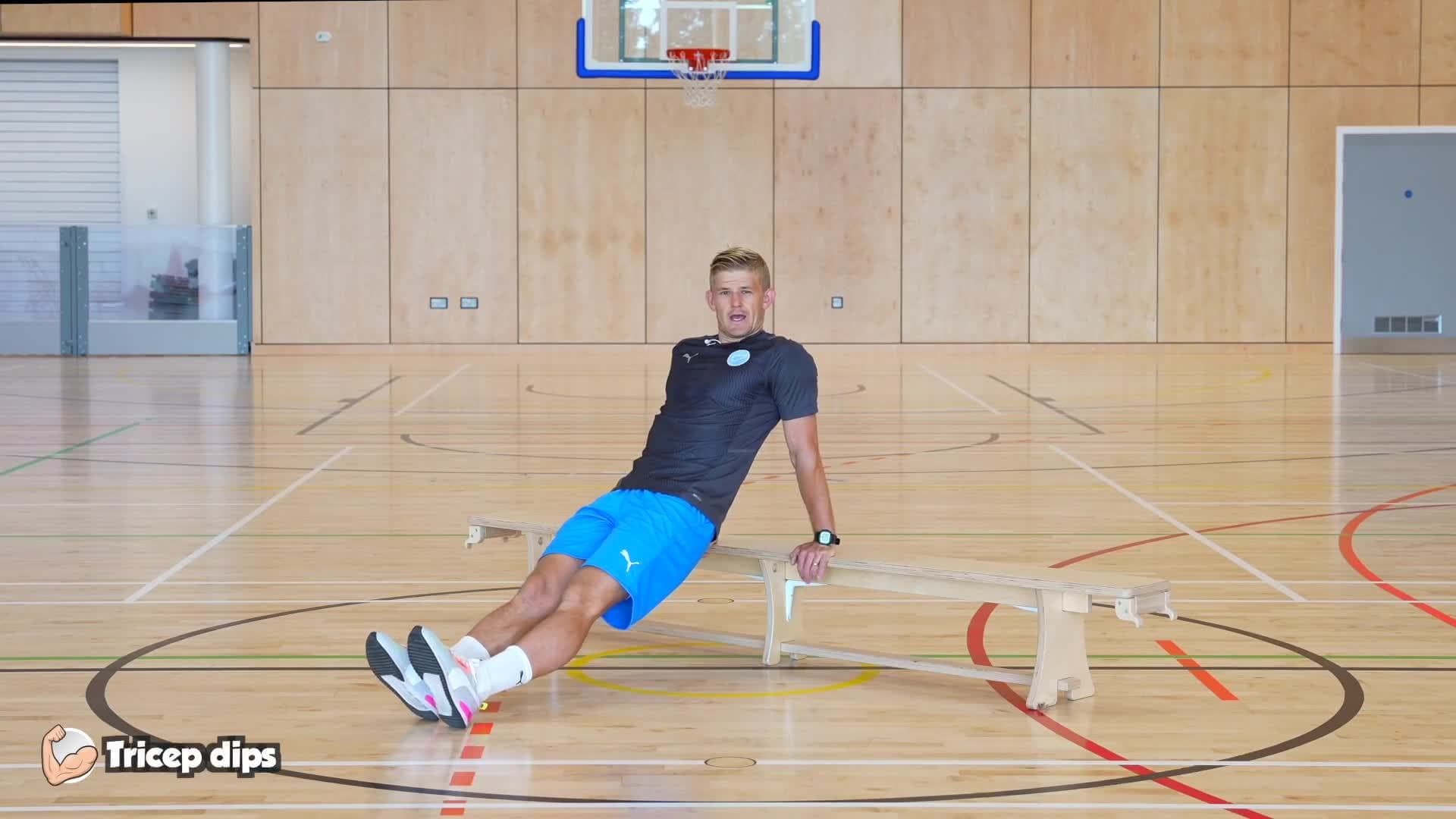 Fitness - Tricep dips