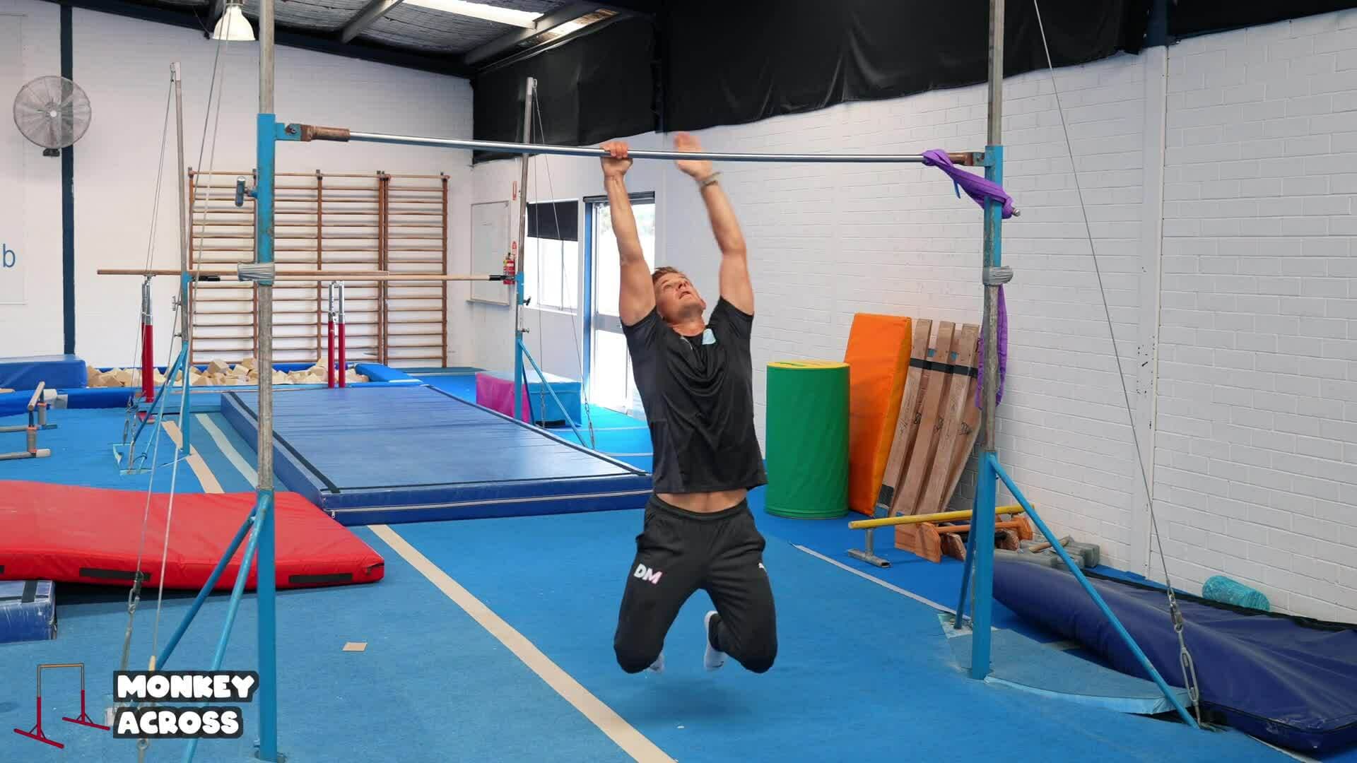 Elementary gymnastics - Bars - 10 monkey across