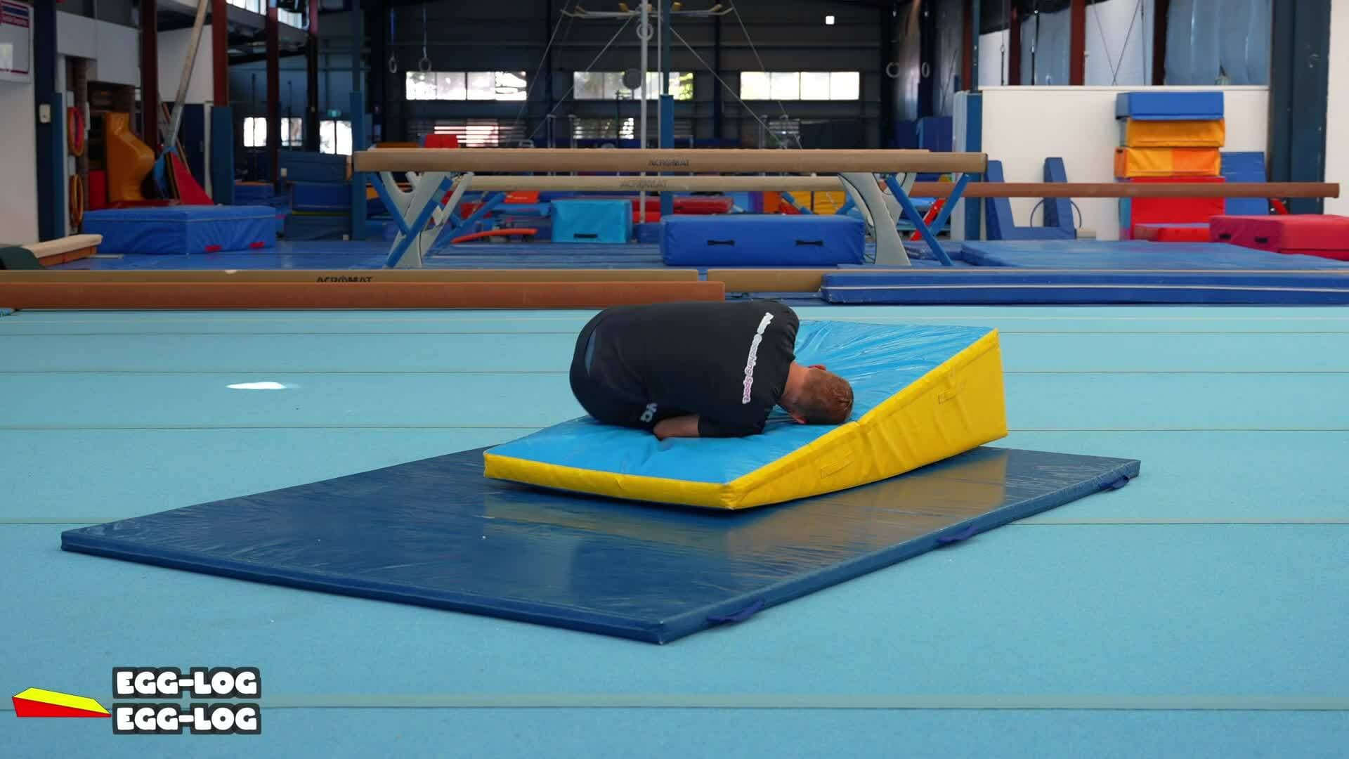 Elementary gymnastics - Wedge - 3 egg log egg log