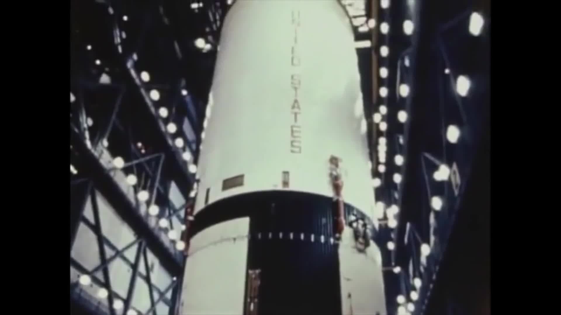 How do NASA build their rockets?