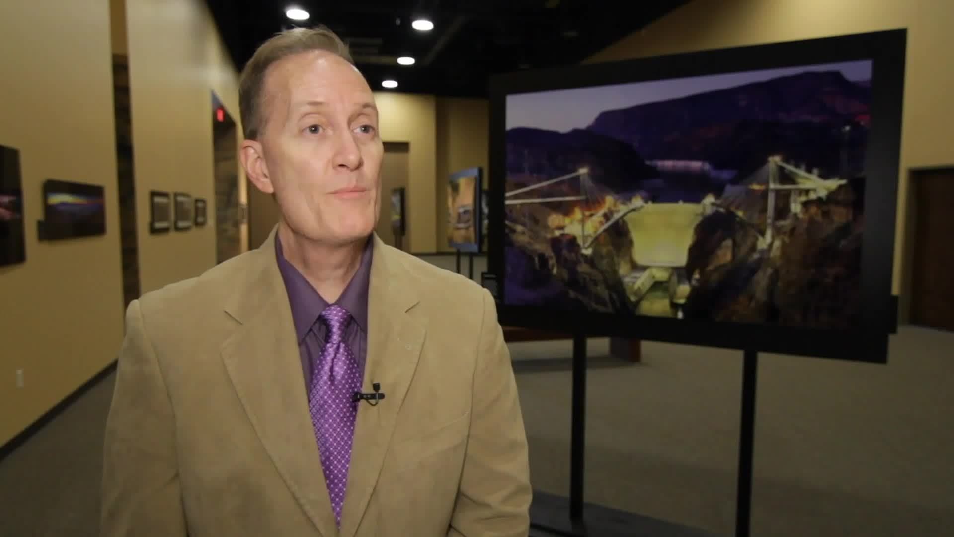 Finding an appropriate site for the Hoover Dam