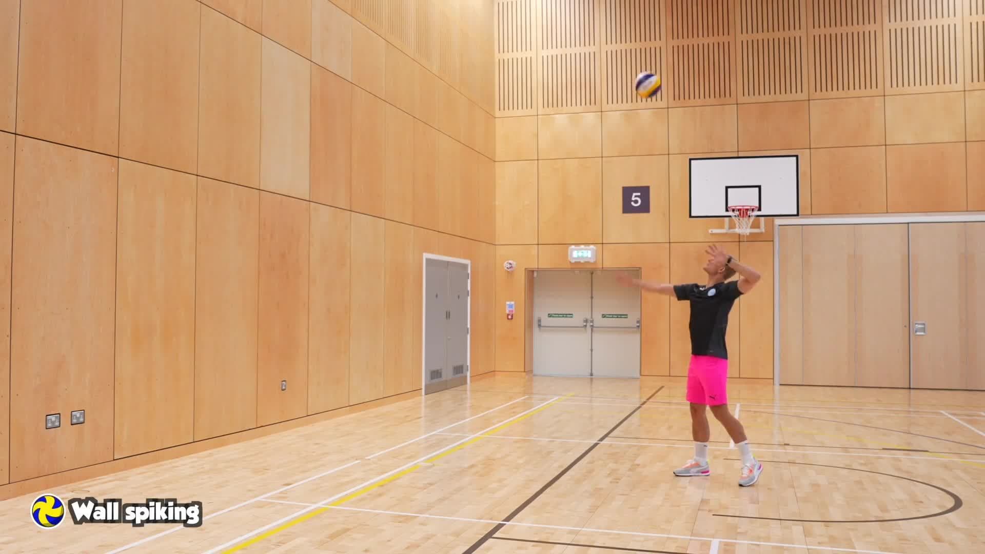 Volleyball - Wall spiking