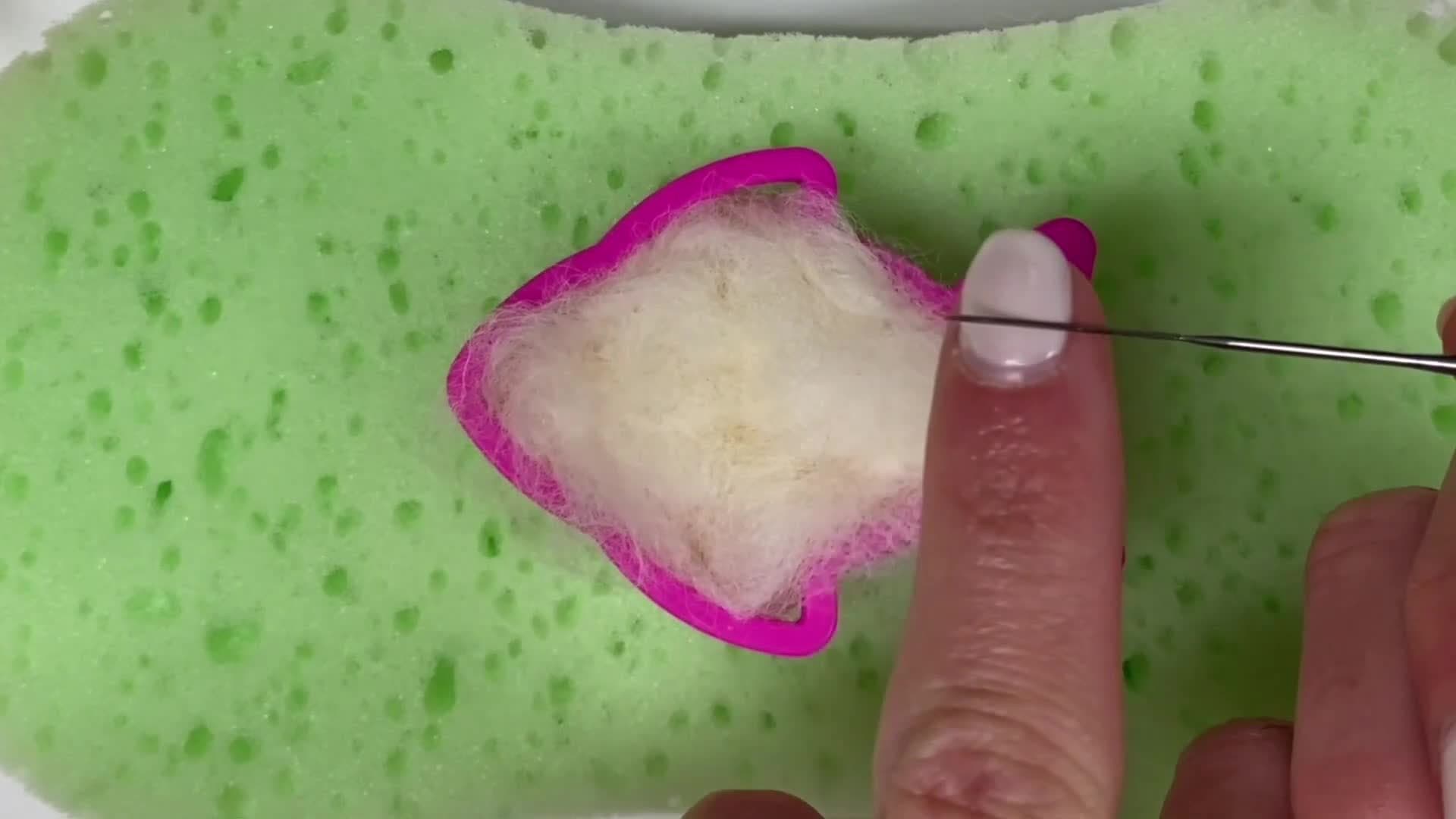 Needle Felting in a Cookie Cutter  Felting For Beginners!