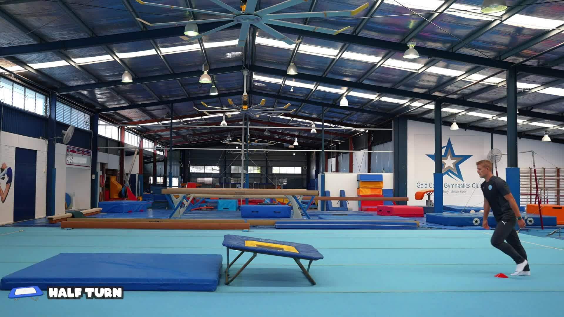 Elementary gymnastics - Mini tramp - 9 half turn