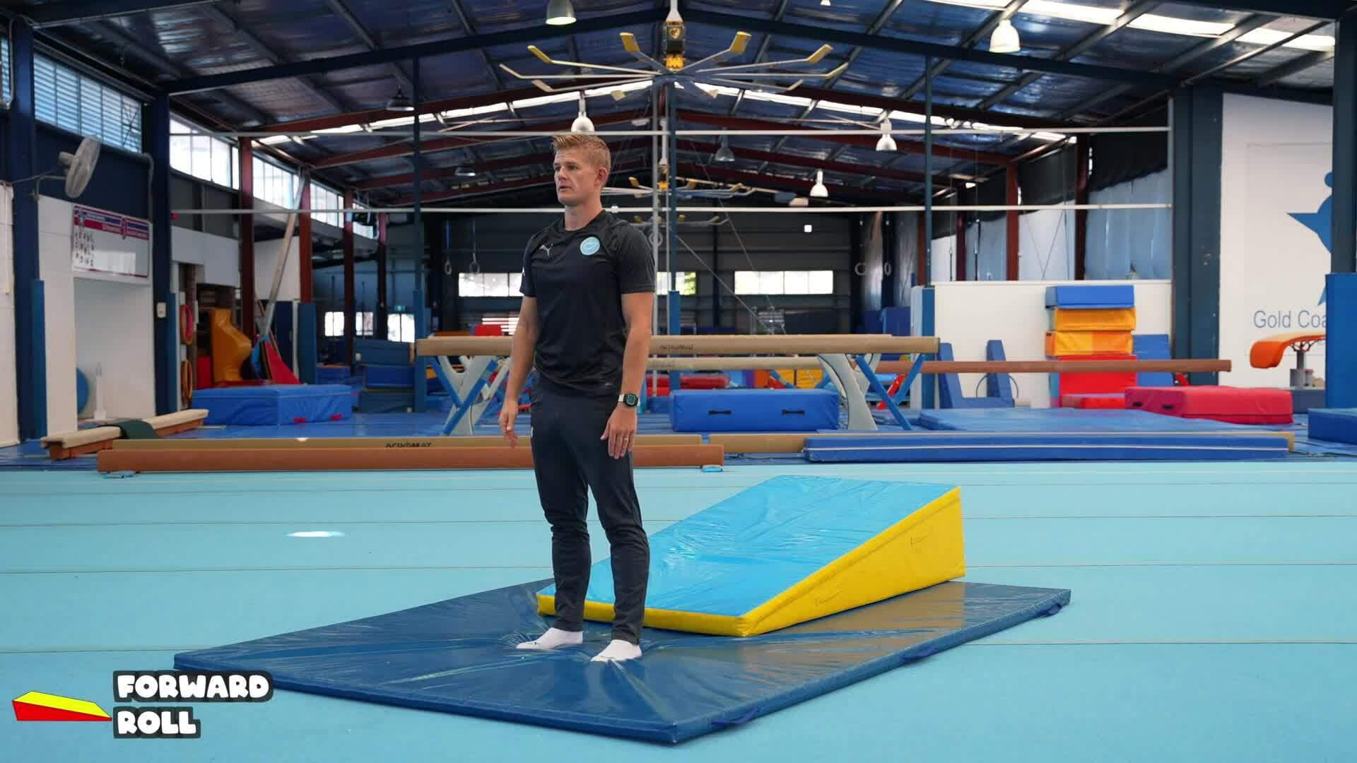 Elementary gymnastics - Wedge - 4 forward roll