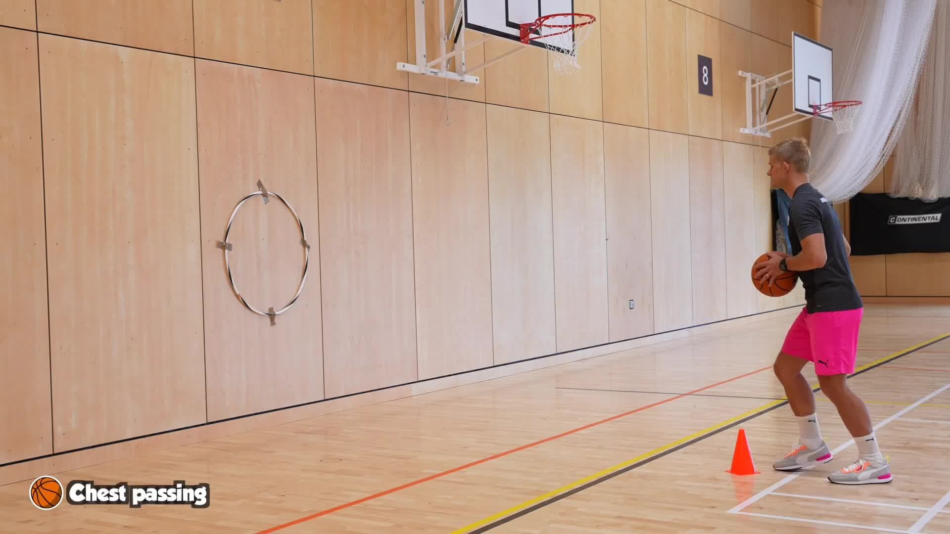 Basketball - Chest passing