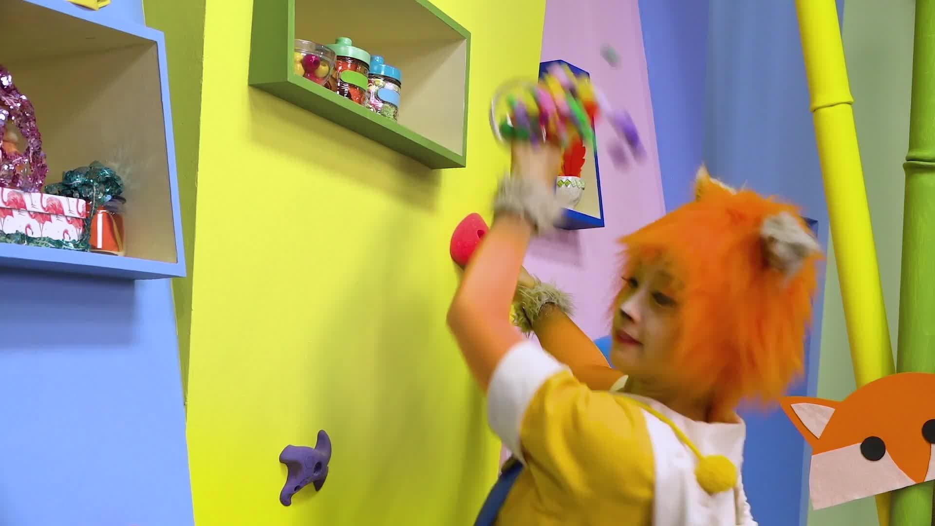 Kooki's Crafty Show Makes: Party Time Cake