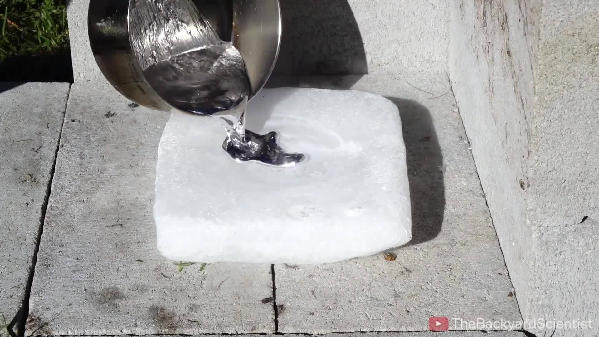 Molten Aluminum vs Liquid Nitrogen (& Dry Ice!)