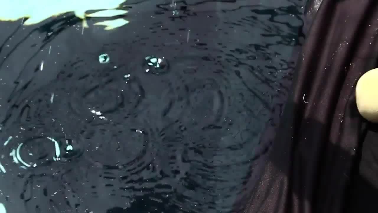 Underwater Explosions - Slow Motion Dry Ice Bomb.