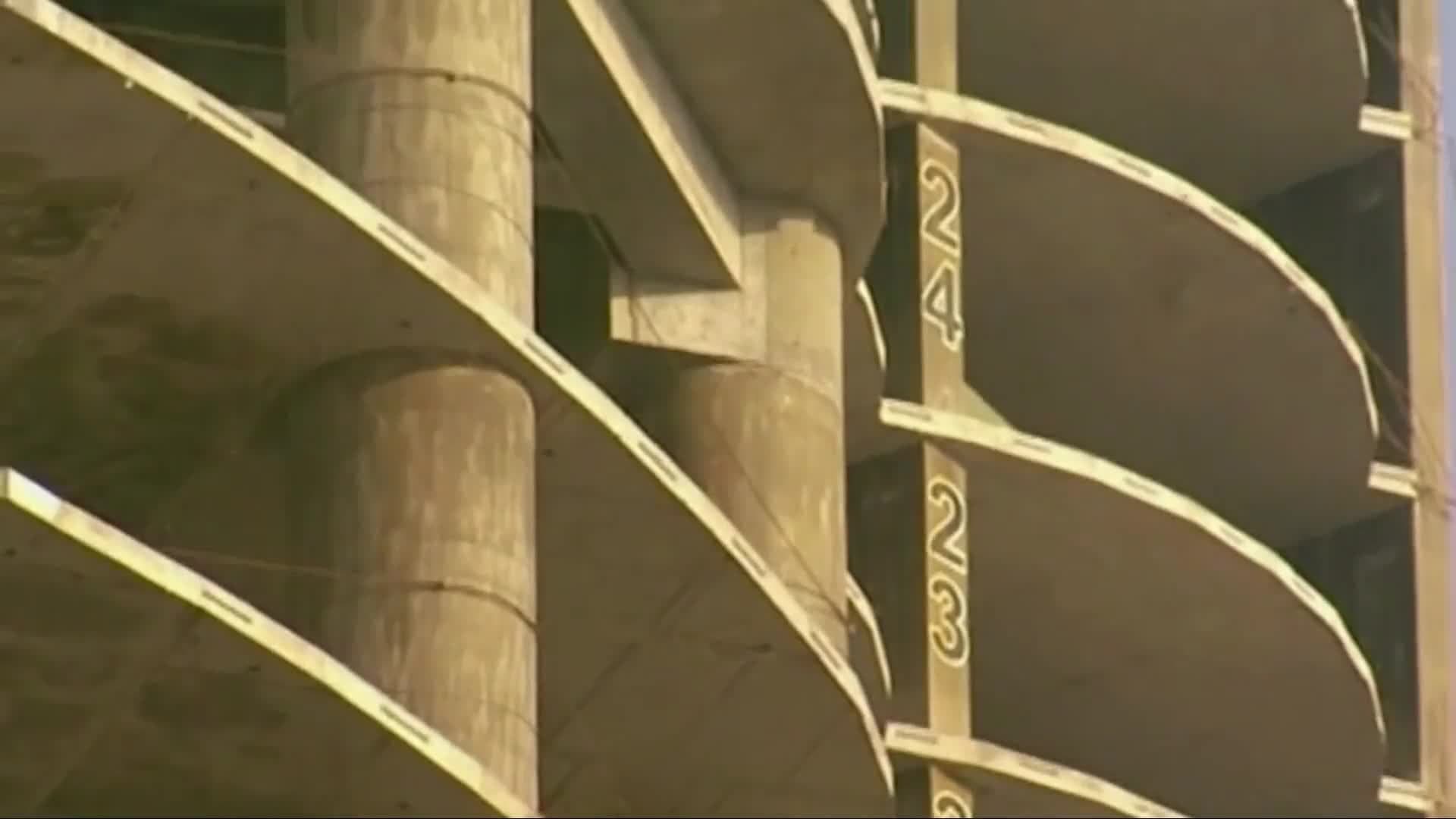 22nd Century Skyscrapers: Learn how wind and gravity affects the Burj Dubai