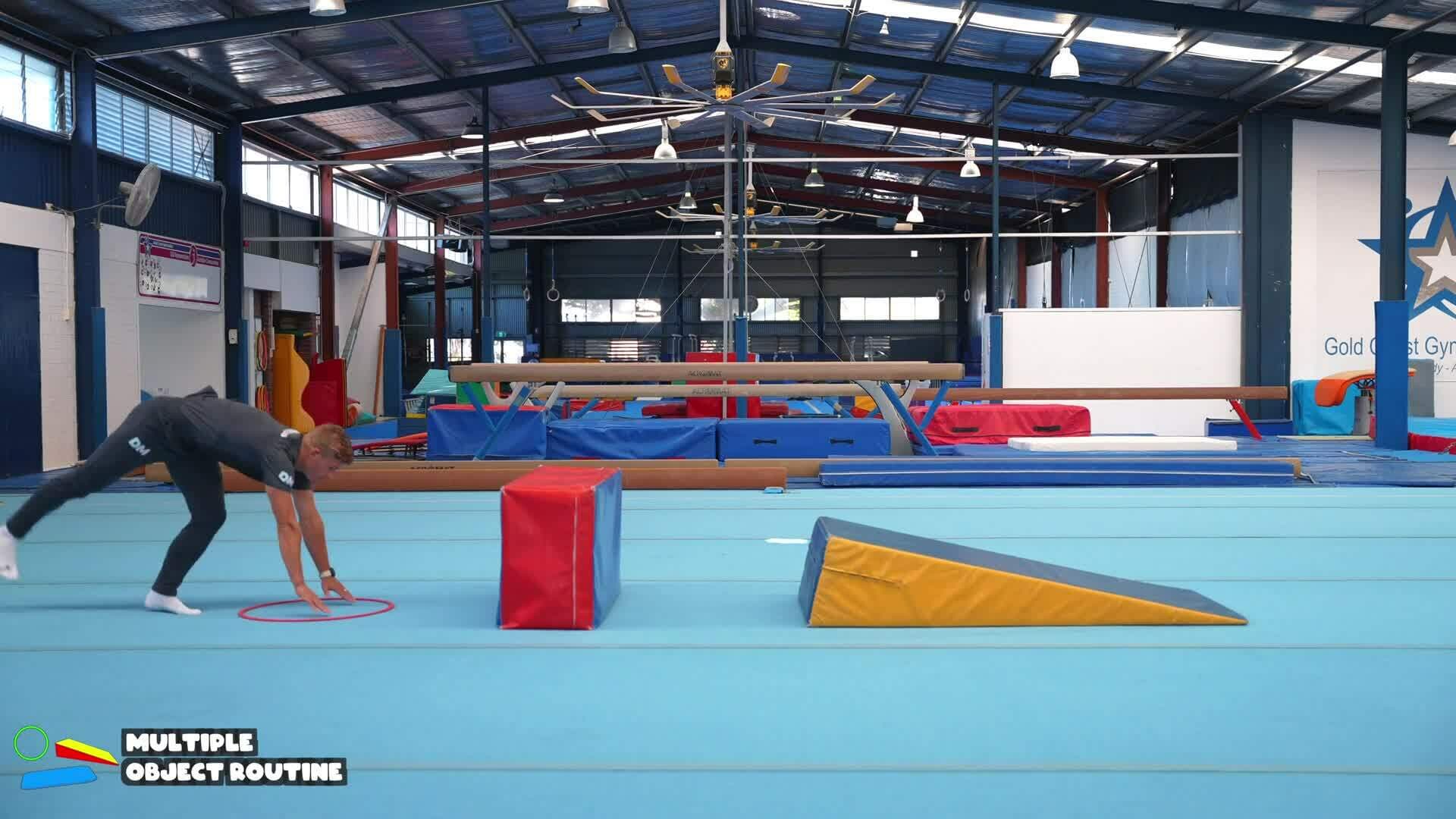 Elementary gymnastics - Floor mats - 10 multiple object routine