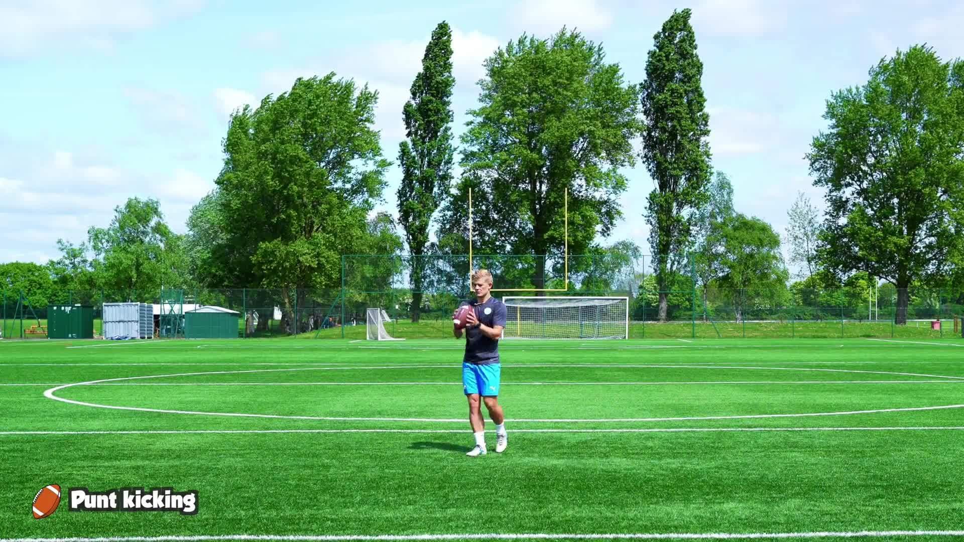 Kicking - (American Football) Punt kicking