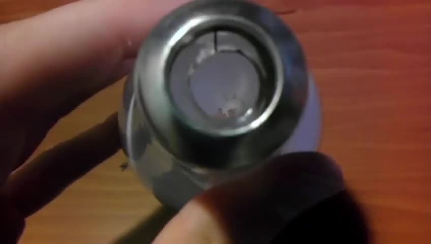 Make a lamp out of a lightbulb, with GREEN FLAMES!