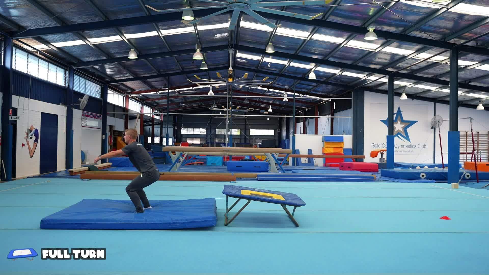 Elementary gymnastics - Mini tramp - 10 full turn