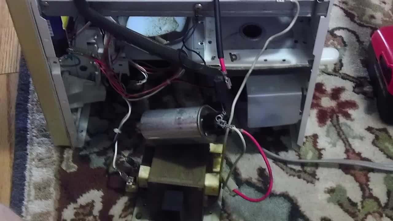 MICROWAVE CANNON! A High Energy Radio Frequence gun. (700 watts)