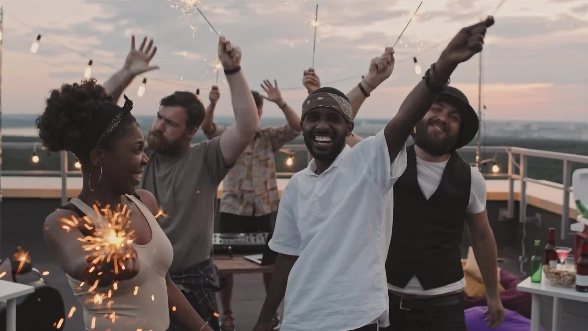 I WONDER - What Are Mixtures?