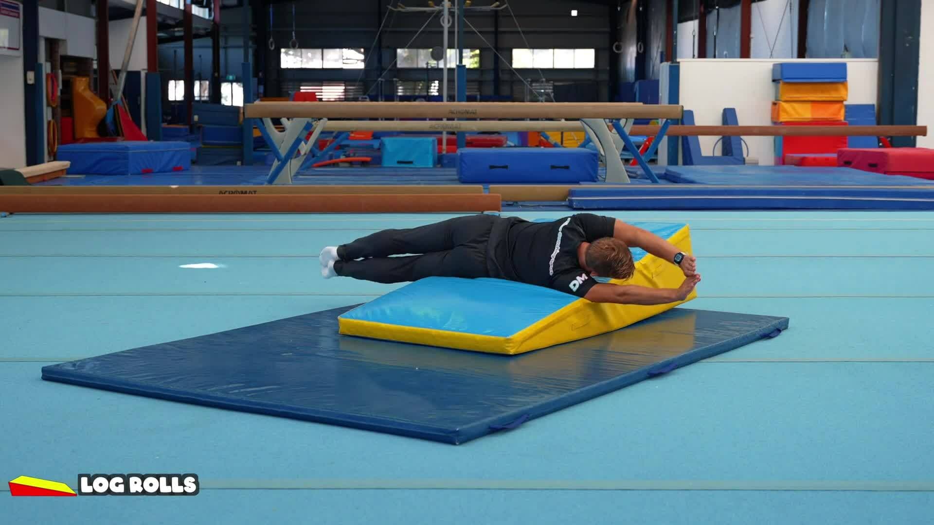 Elementary gymnastics - Wedge - 1 log rolls