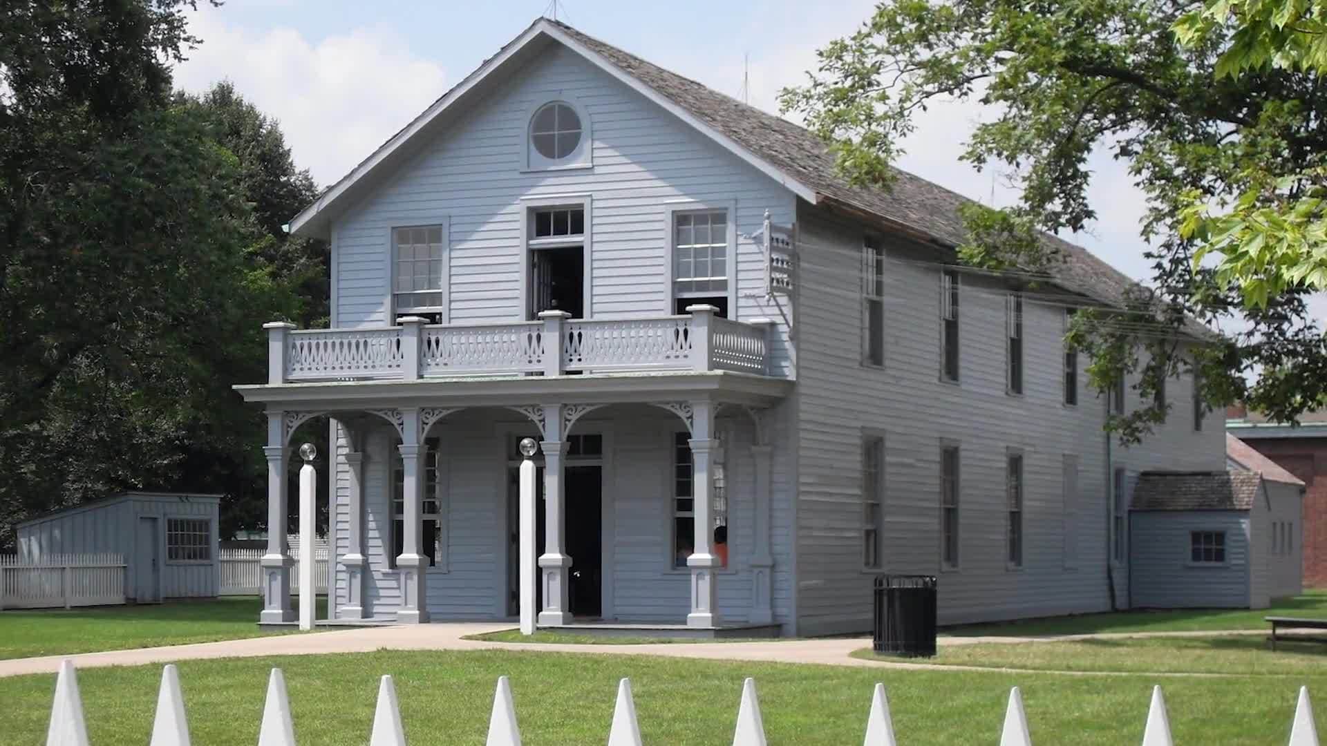 Thomas Edison: The Inventor Who Changed the World