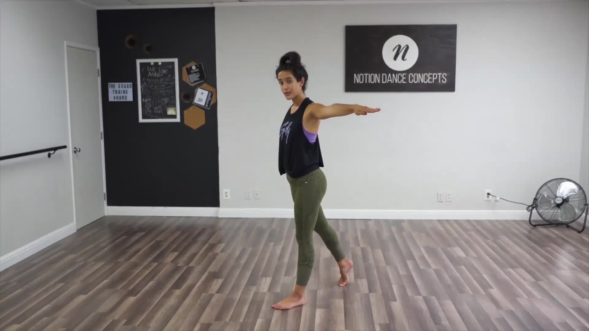 How To Do A Pirouette I Tutorial @MissAuti