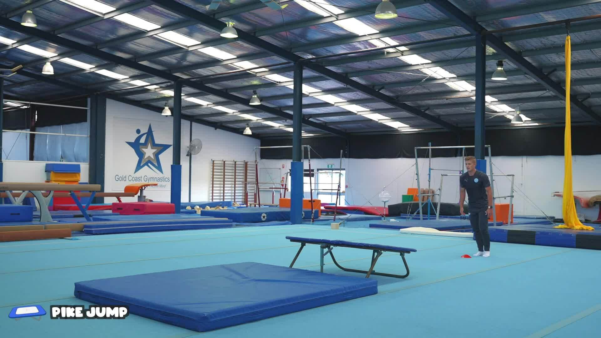 Elementary gymnastics - Mini tramp - 7 pike jump