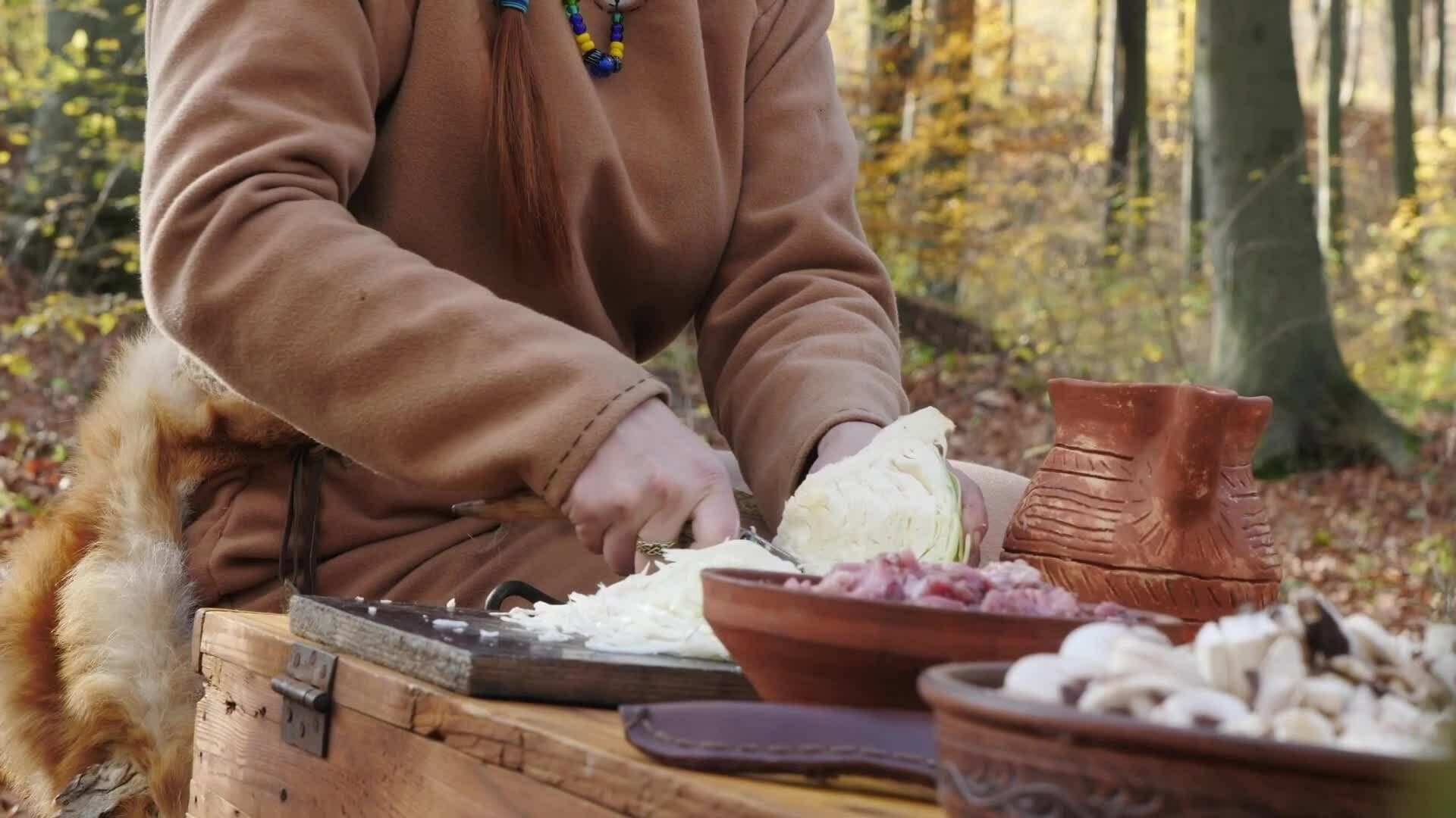 High Five Facts - Viking Women