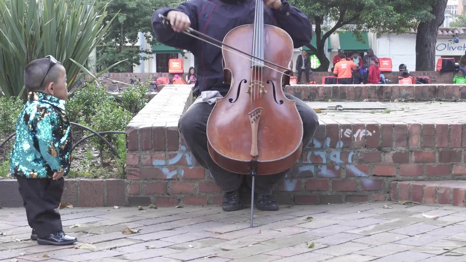 Shortest Man Living (Mobile)