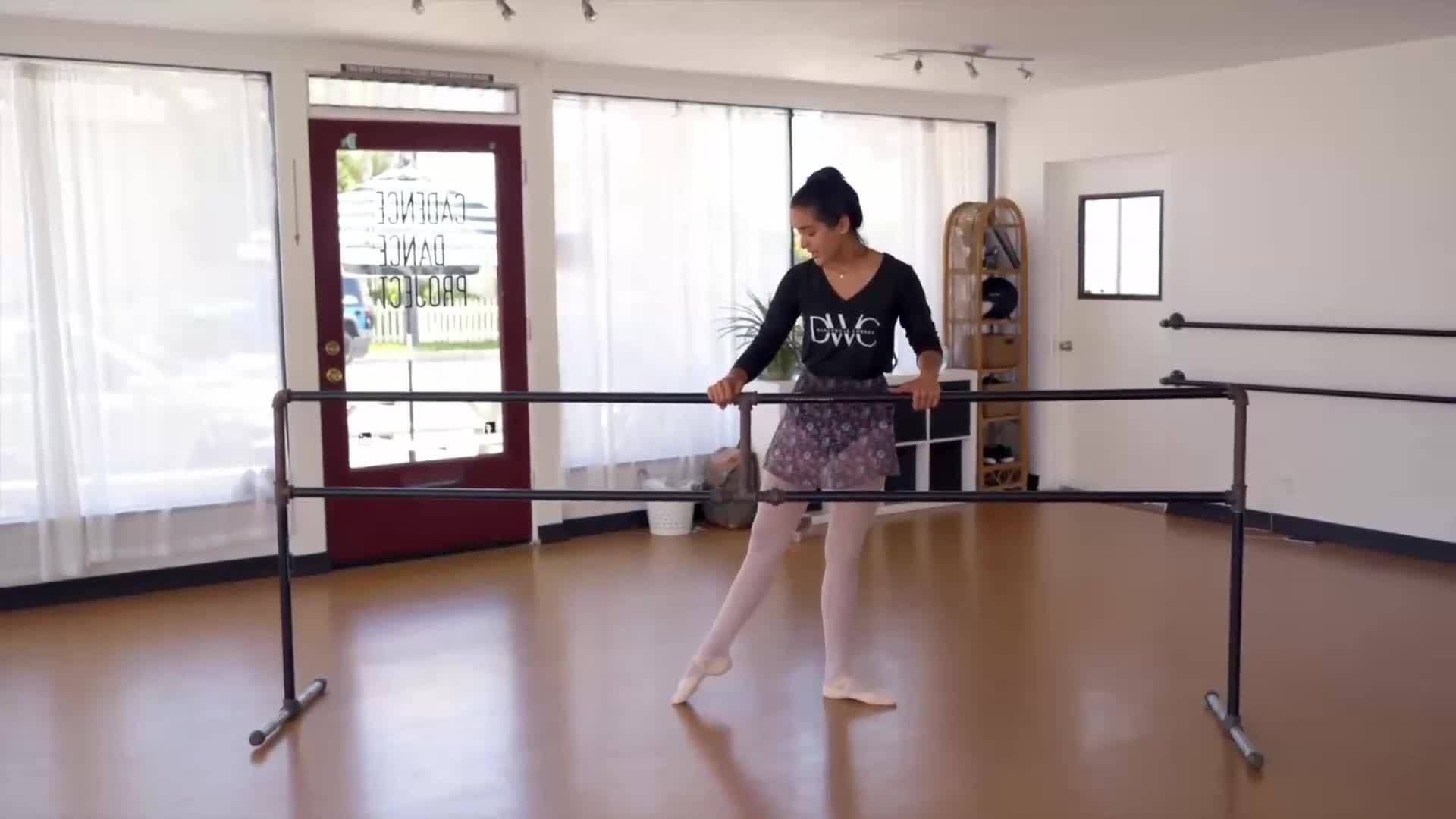 10 Minute Ballet Barre For Beginners with @Miss Auti