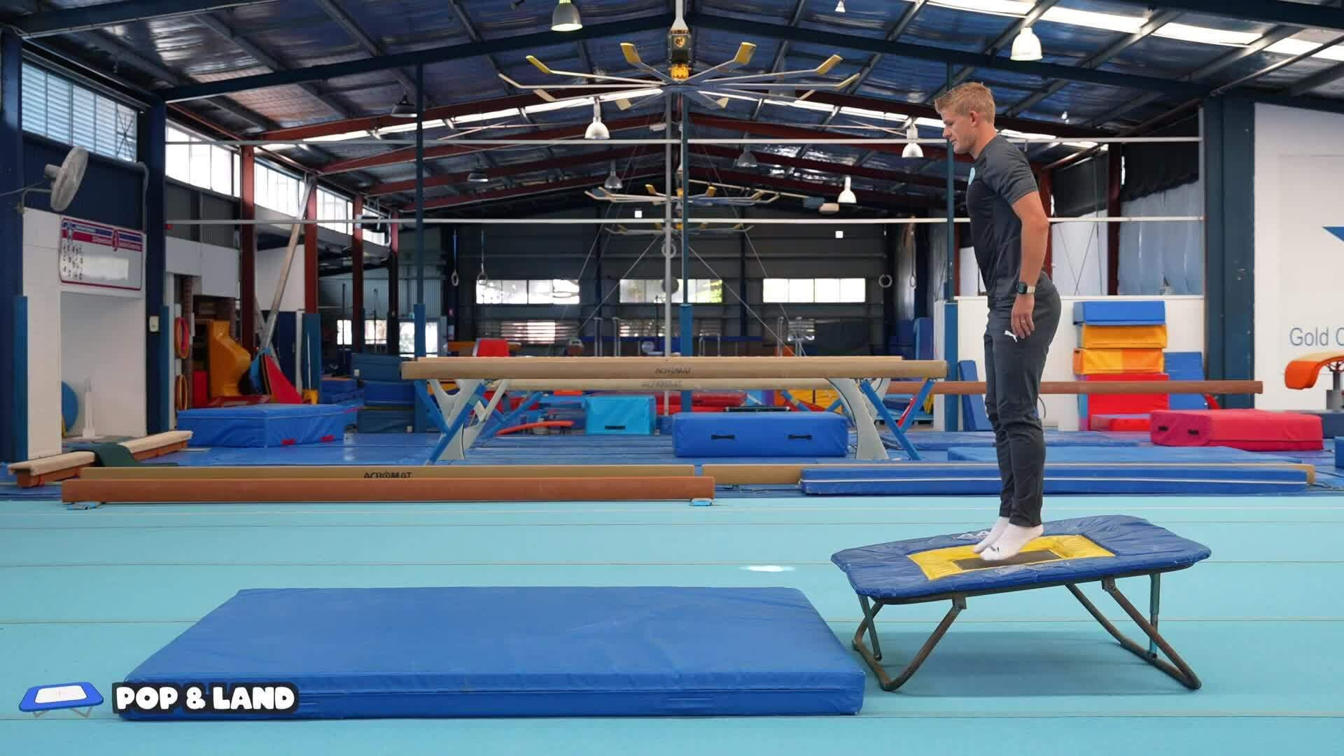 Elementary gymnastics - Mini tramp - 1 pop & land