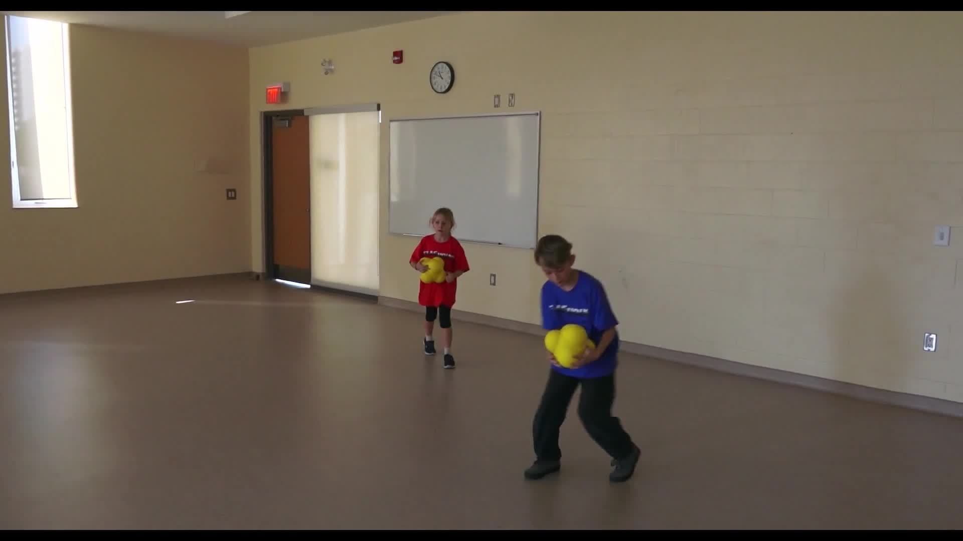 Increase Reaction Skills With These Phys Ed Activities! (Ep. 5 Jumbo Reaction Balls)