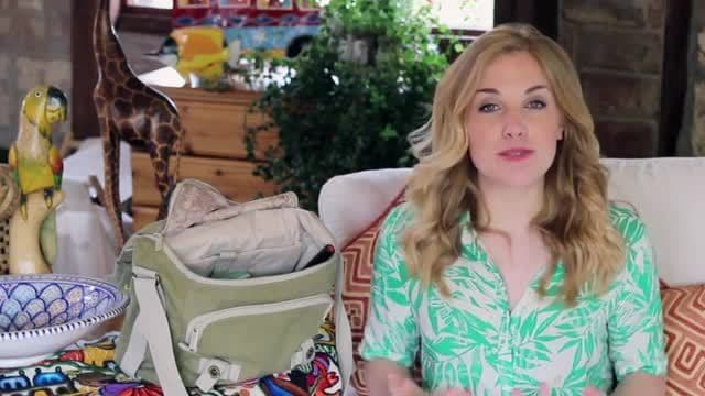 What's in her Bag? - Dian Fossey #2