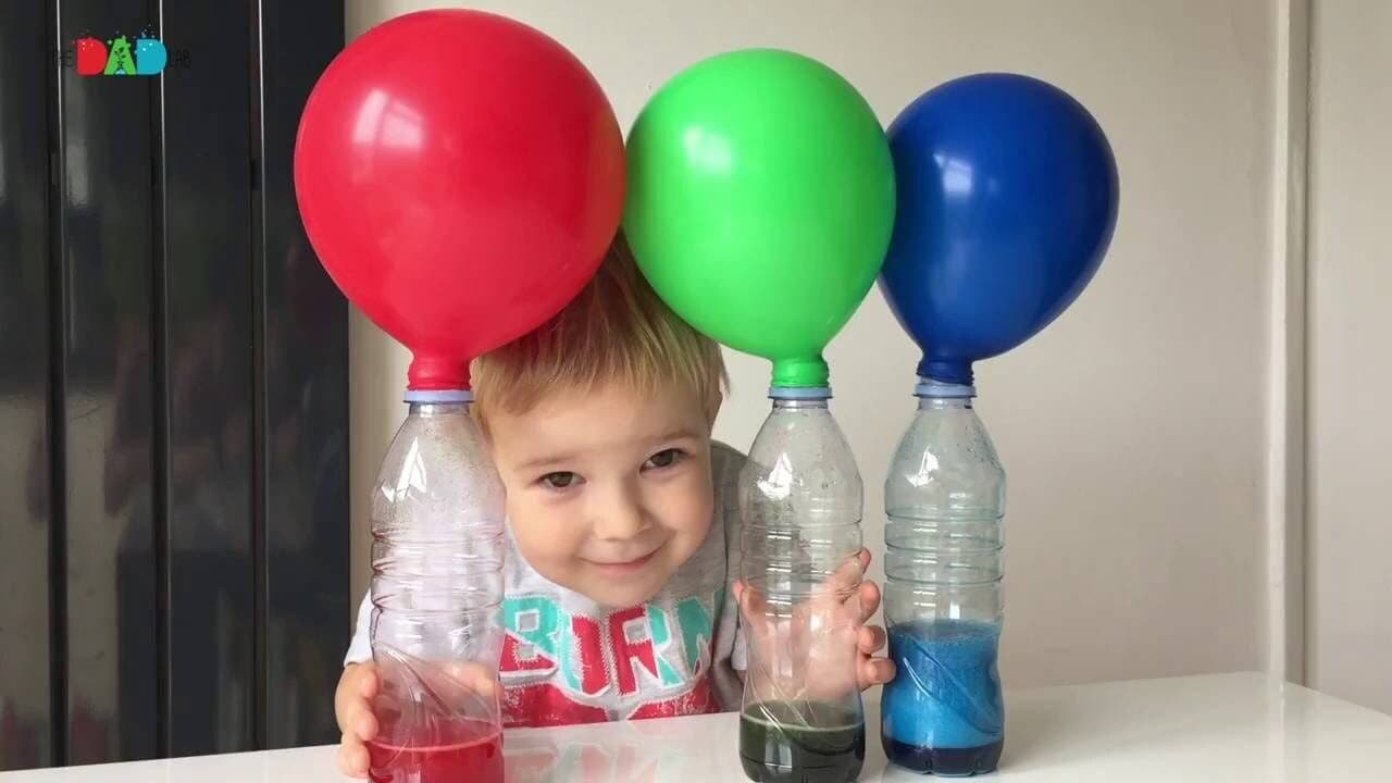Science Experiment: Baking Soda and Vinegar Balloon